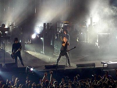 Nine Inch Nails kickin' it live